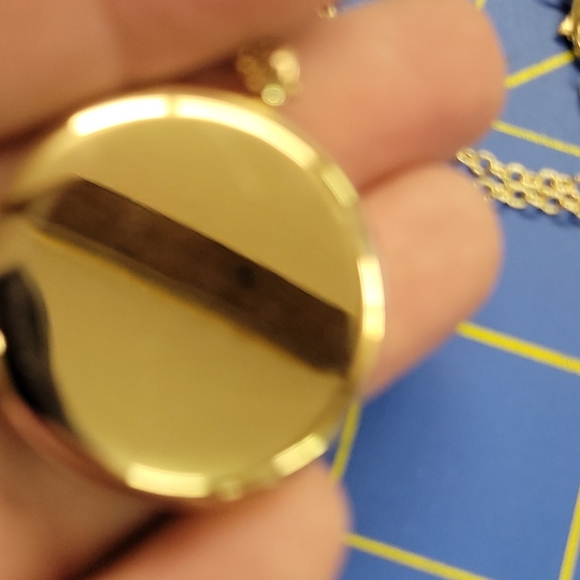 22" + 2" Gold Tone Chain Diffuser Necklace - Picture 4 of 7